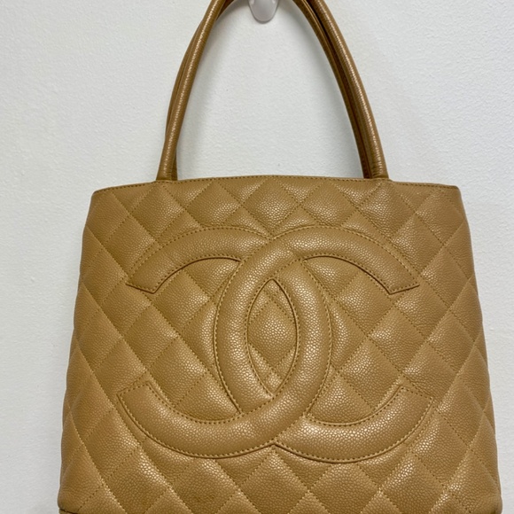 Chanel Medallion Beige Leather Monogram Tote with Gold Trim Authentic - Picture 3 of 15